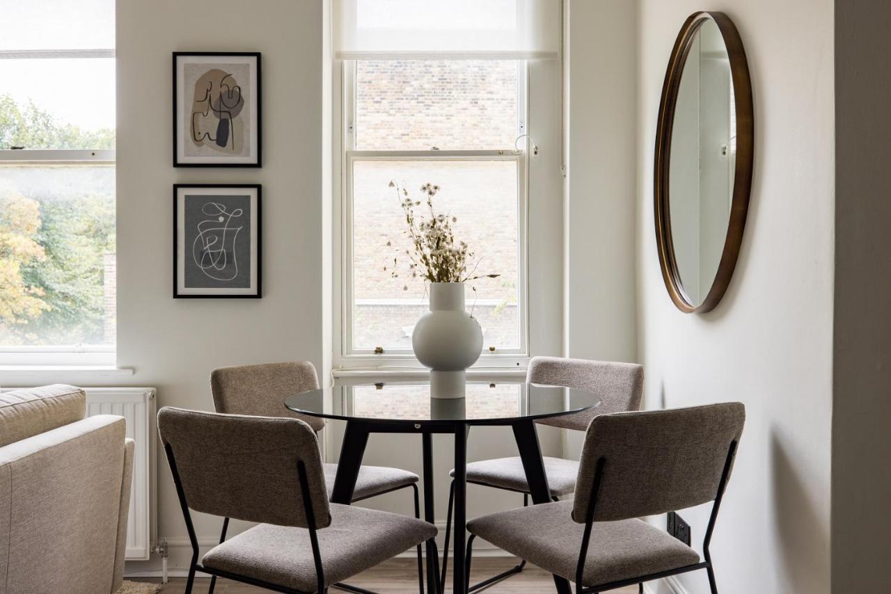 Апартаменты The Kensington And Chelsea Classic - Glamorous 2bdr Flat Лондон