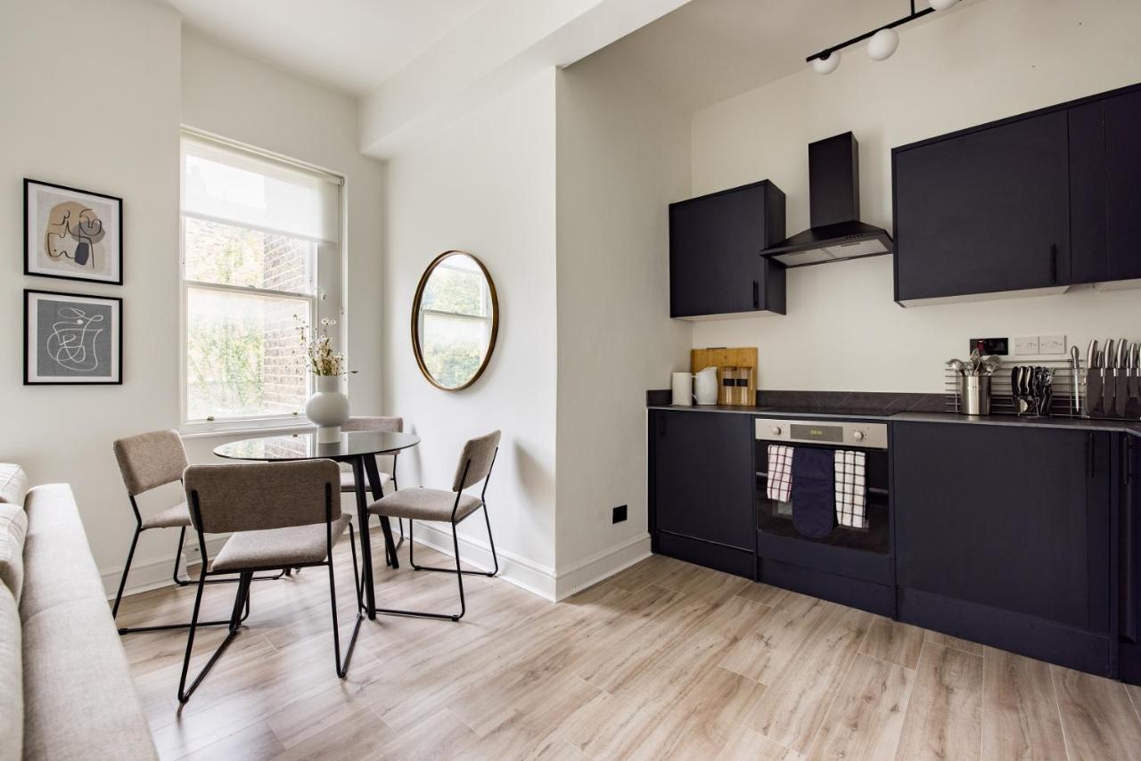 The Kensington And Chelsea Classic - Glamorous 2bdr Flat Лондон