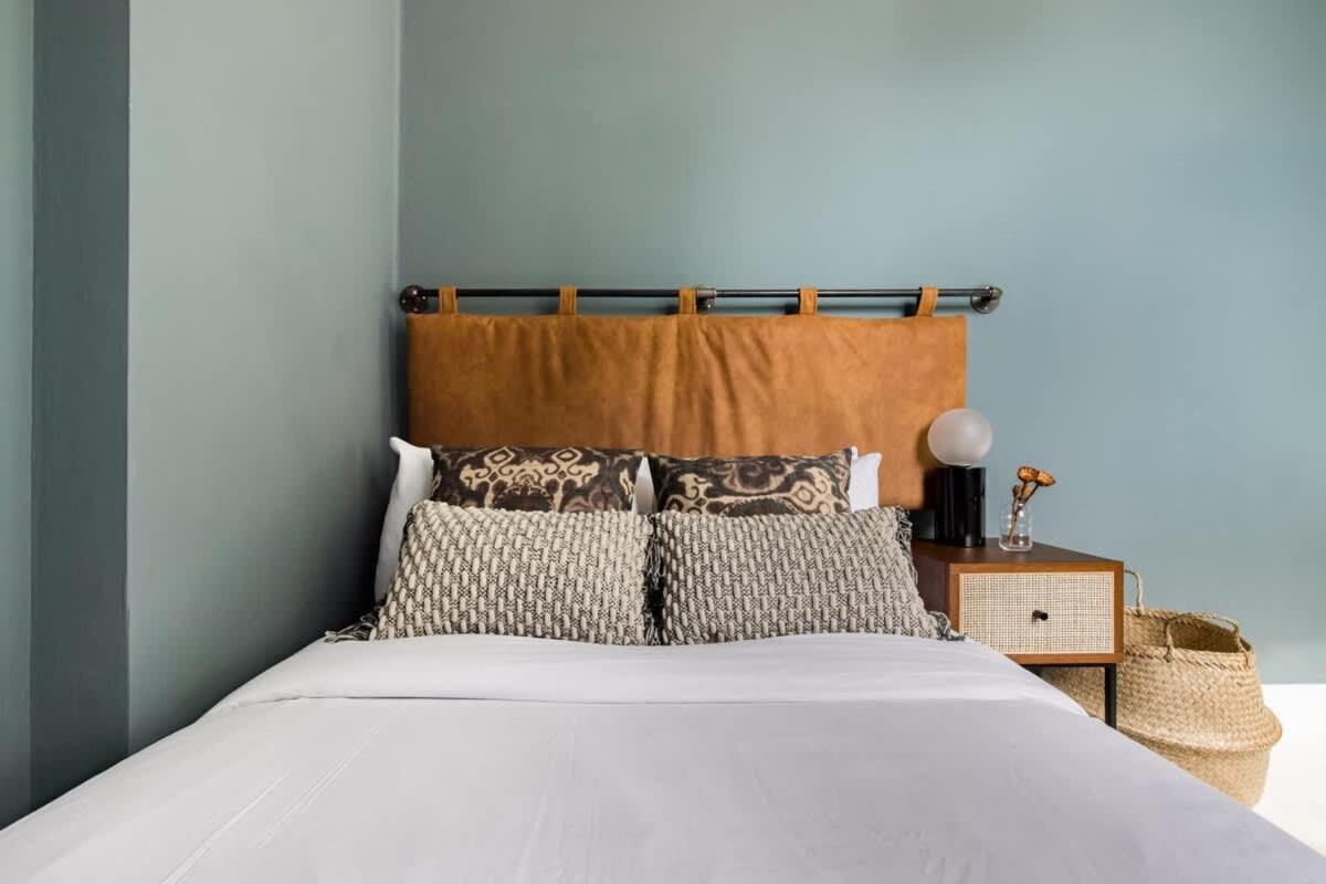 The Kensington And Chelsea Classic - Glamorous 2bdr Flat * Лондон