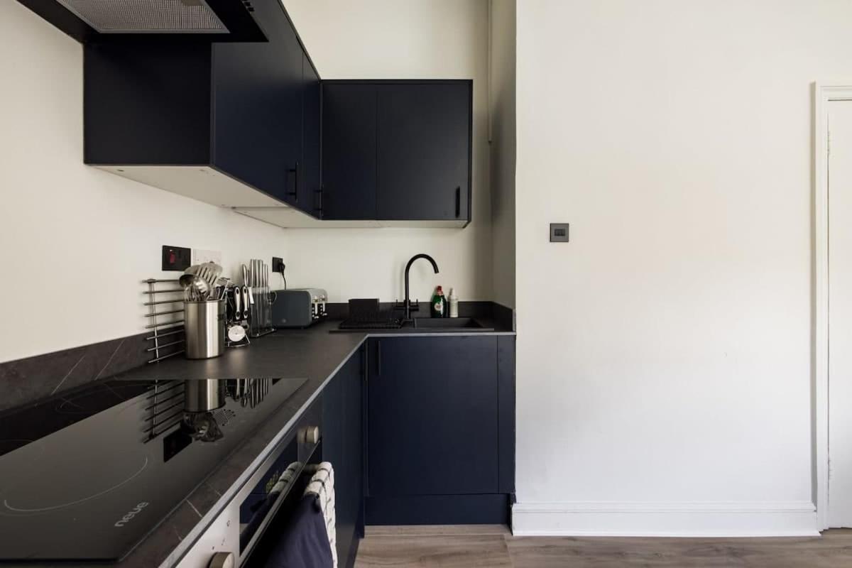 The Kensington And Chelsea Classic - Glamorous 2bdr Flat * Лондон