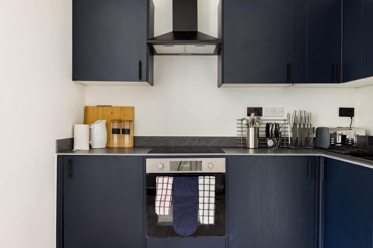 The Kensington And Chelsea Classic - Glamorous 2bdr Flat